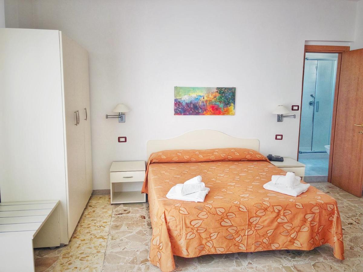 Hotel Pineta San Menaio Kültér fotó